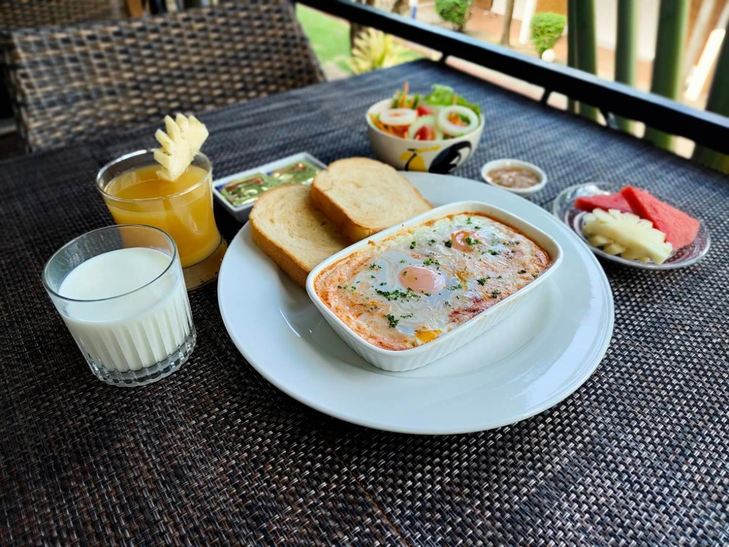 Touch Sea Boutique Hotel&Bistro Karon エクステリア 写真